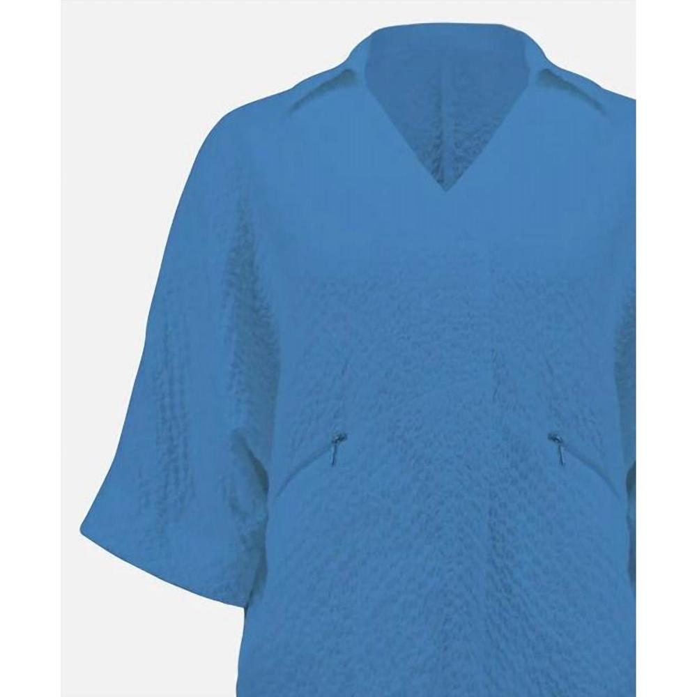 NEW JOSEPH RIBKOFF women's seersucker boxy high-low v-neck top in coastal blue - Picture 2 of 3